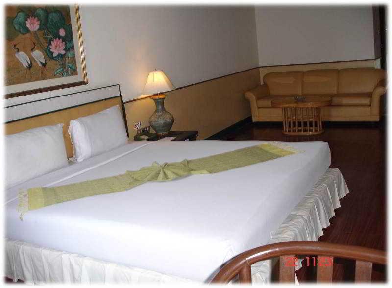 בנגקוק Sena Place Hotel מראה חיצוני תמונה