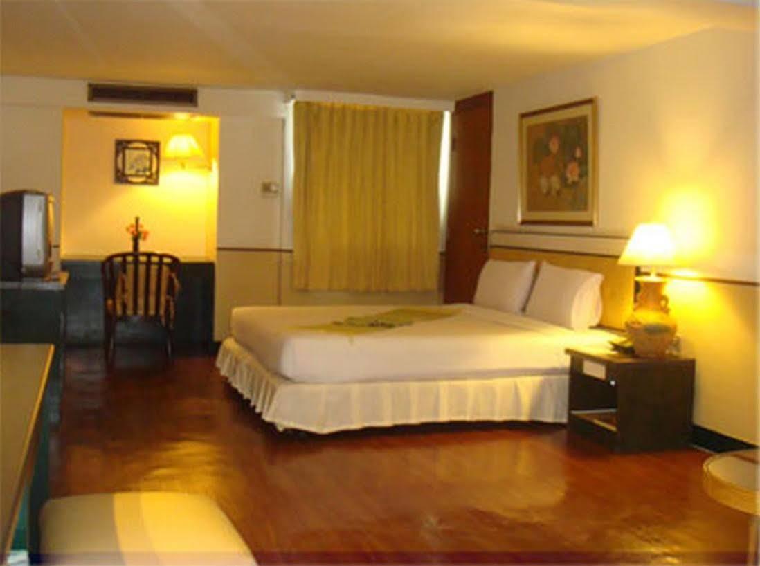 בנגקוק Sena Place Hotel מראה חיצוני תמונה
